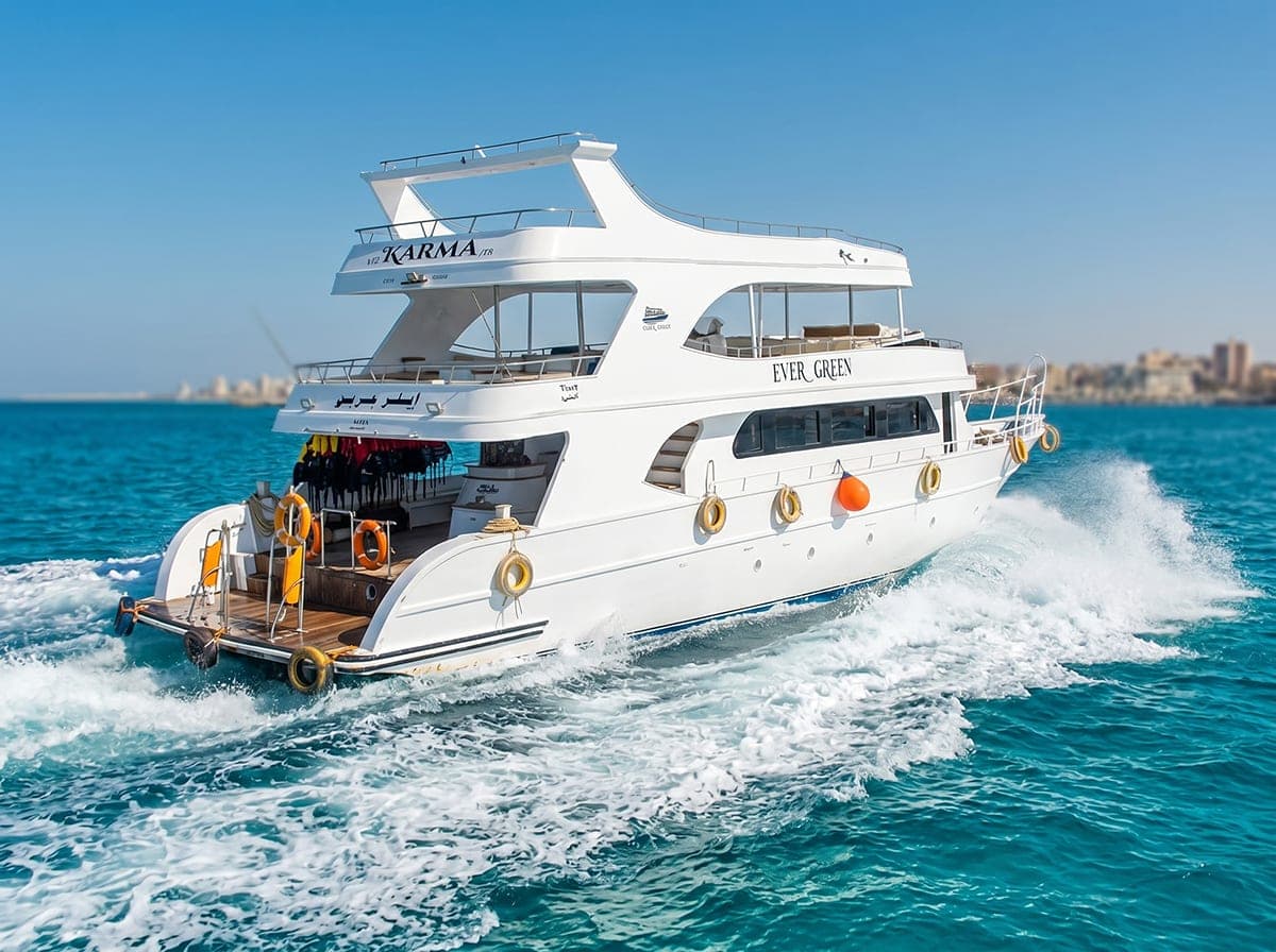 EVER GREEN YACHT